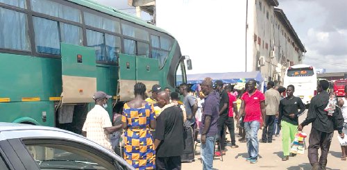  Some passengers boarding buses without face masks in Takoradi