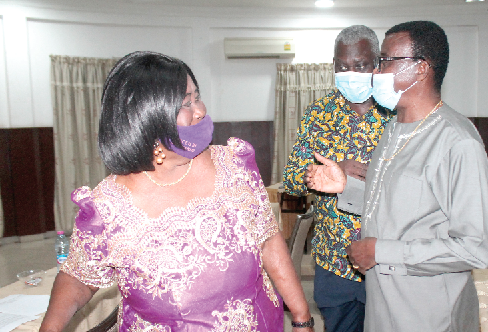 Prof. Baffour Agyeman-Duah (right), CEO, JAK Foundation, interacting with Dr. Mary Chinery-Hesse (left), and Dr. Eugene Owusu (2nd left), Special Advisor to the President on the SDGs, after the forum. Picture: Maxwell Ocloo