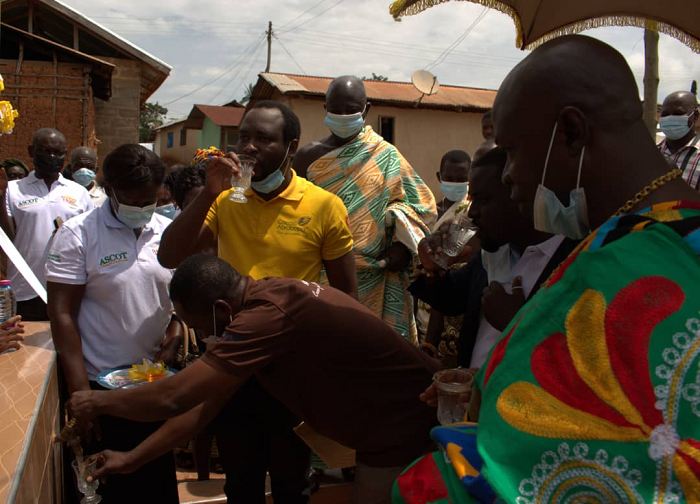 Cocoa Abrabopa Association provides water for Akyekyere community
