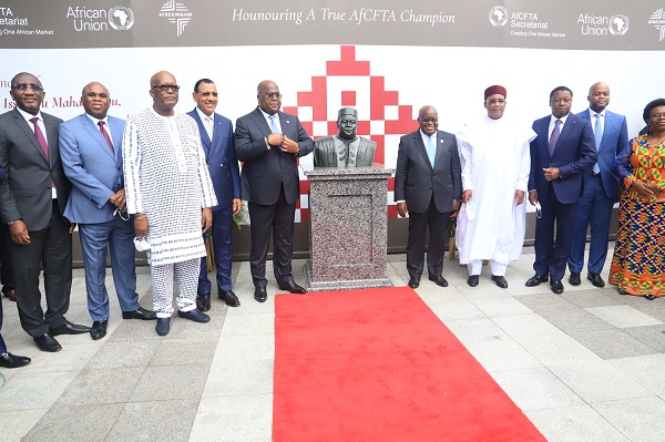 AU Leaders celebrate Ex-Niger President Issoufou Mahamadou