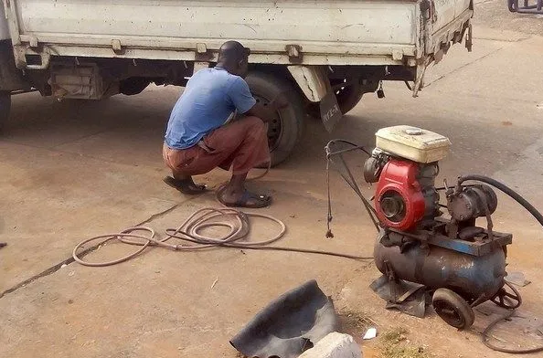 A vulcaniser at work
