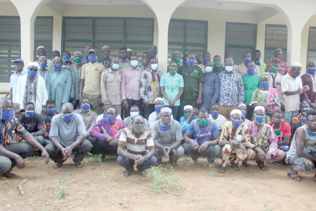  The affected farmers and some officials of the Mole National Park after the training