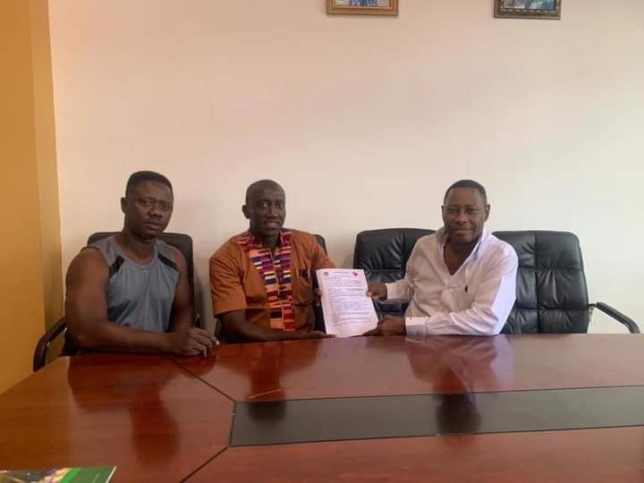 Henry Manly-Spain submits nomination forms to contest Ghana boxing's top post