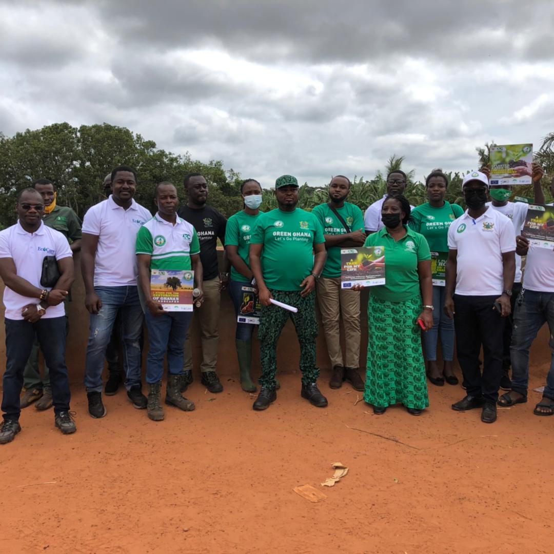 Representatives of Tropenbos Ghana and EcoCare Ghana with some officers at the Bono East Regional Forestry Commission during the donation of seedlings 