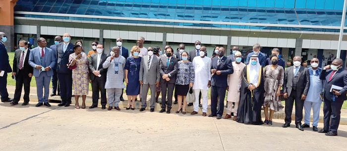 Mr Bagbin with some members of the diplomatic corps and parliamentary association