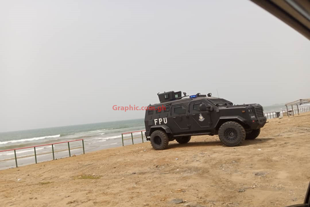 Accra: Police enforce COVID-19 restrictions at Titanic beach