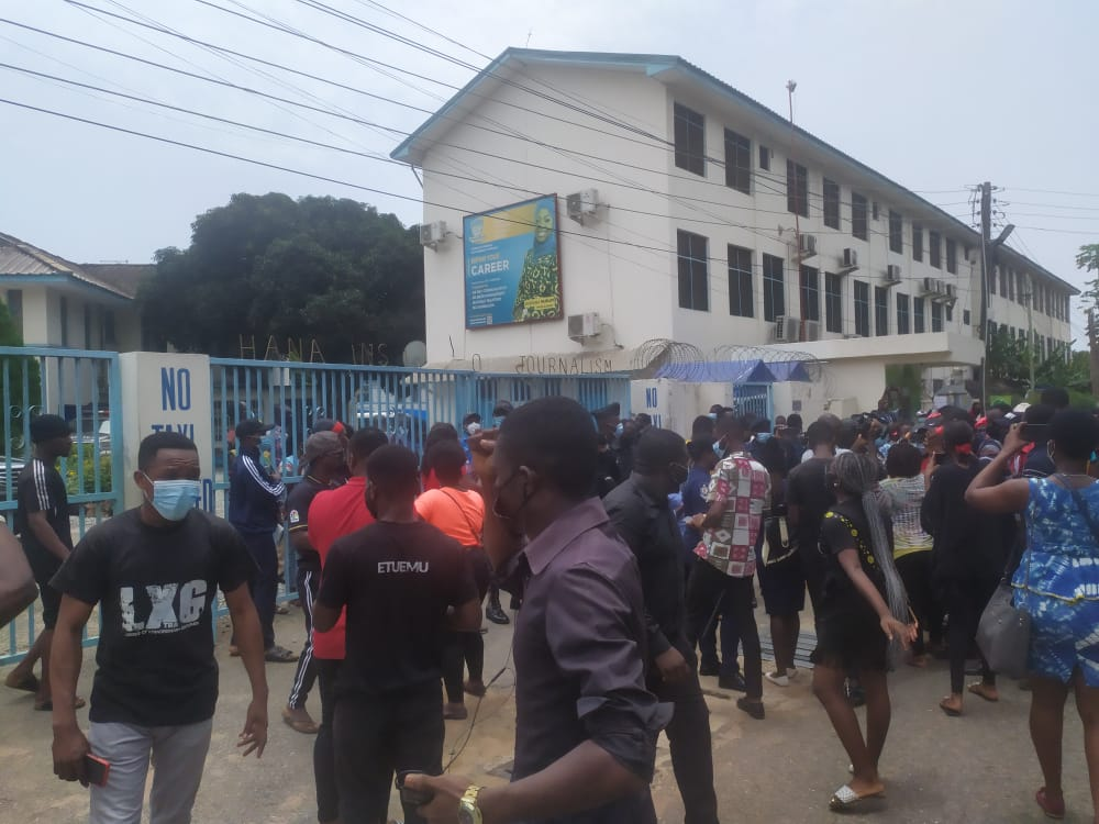 GIJ locks out students 
