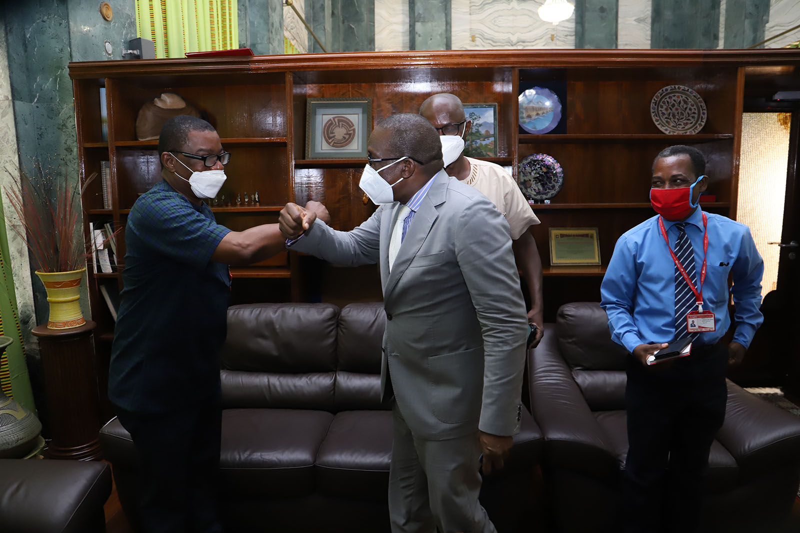 Mr Alban Sumana Kingsford Bagbin (right), the Speaker of Parliament, exchanging greetings with Mr Kobby Asmah (left), Editor, Daily Graphic,  Pictures by: SAMUEL TEI ADANO