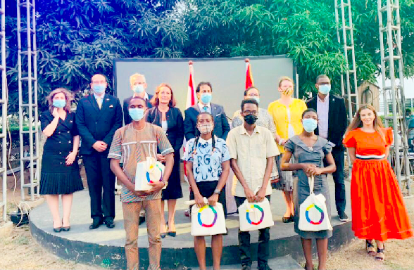 Teacher wins French writers competition
