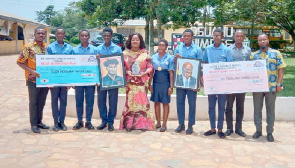 • The contestants with their award winning paintings