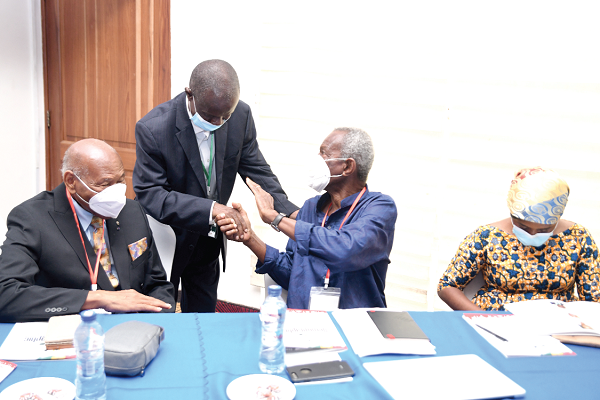 Mr Kwame Pianim (right), an Economist, interacting with Nana Frimpong Anokye Ababio (middle), Omanhene of the Agona Tradional Area, while Mr Sam Okudzeto, Member of the Council of State, looks on. Picture: EMMANUEL QUAYE