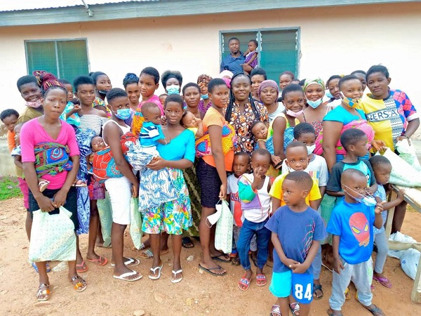 AMEN Foundation shares Mothers’ Day with single teenage mothers