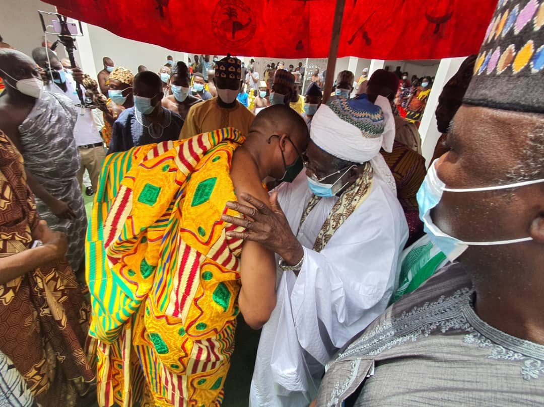 Okuapehene Oseadeyo Kwesi Akufo III and the National Chief Imam, Sheikh Osman Nuhu Sharubutu in a warm embrace during their meeting