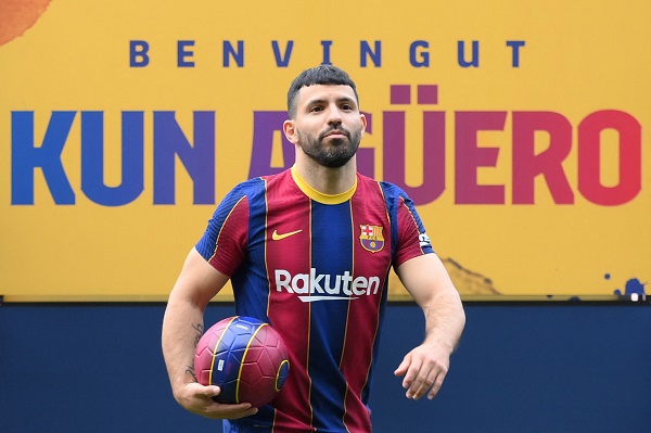 Barcelona unveil Sergio Aguero at Camp Nou
