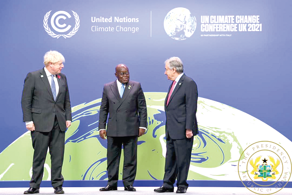 President Akufo-Addo (middle) exchanging pleasantries with Antonio Gutteres (right), the UN Secretary-General,  while the  British Prime Minister, Boris Johnson, looks on at the World Leader’s Summit in Glasgow