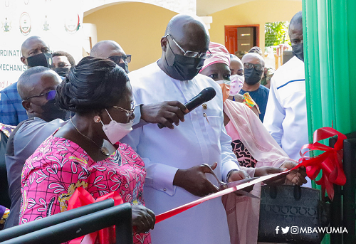 The Vice-President, Dr Mahamudu Bawumia cutting the tape to inaugurate the facility