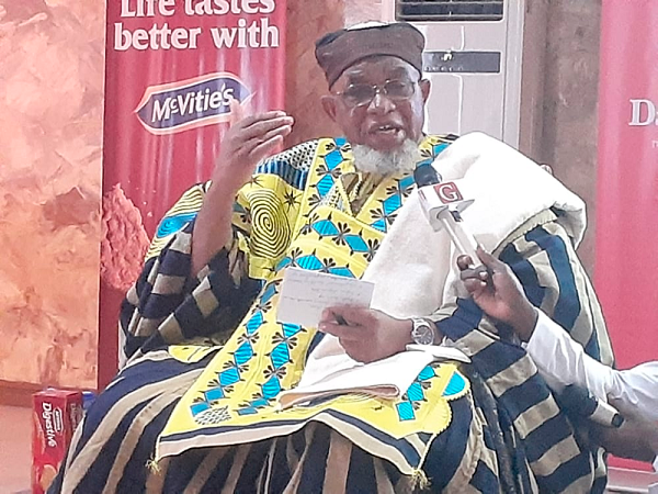 Tong-Raan Kugbilsong Nalebgetang, the Paramount Chief of the Talensi Traditional Area in the Upper East Region, addressing the dialogue