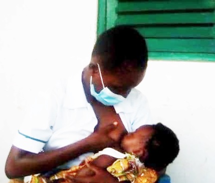 She is allowed to breastfeed the baby when the need arises