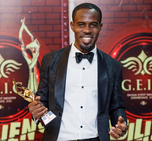 Cake Elements wins Best Cake Designer and Baker of the Year award
