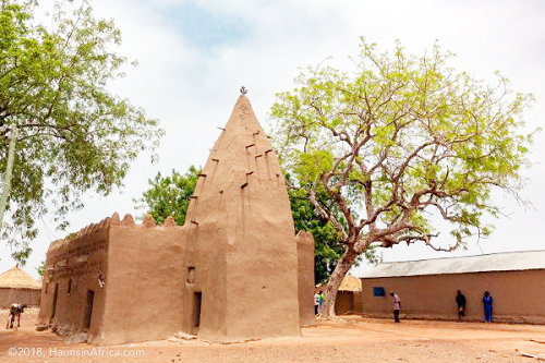 An aerial view of the ancient Wuriyanga mud mosque
