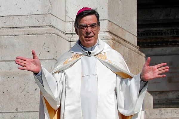 Paris archbishop offers to step down over ‘ambiguous’ relations with a woman