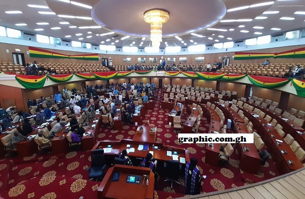 Speaker suspends Parliament for 30 minutes ahead of approval of 2022 Budget