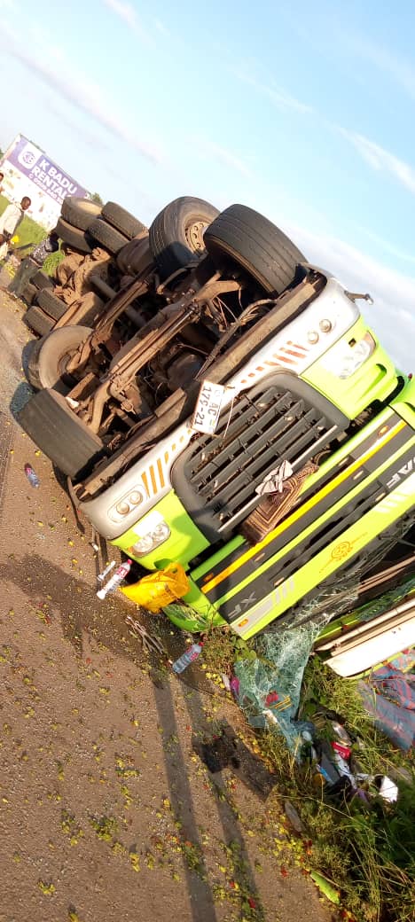 Ohene Nkwanta near Konongo accident 13 dead, 11 injured