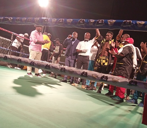 Quaye stops Agyemang to win national title