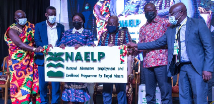 President Nana Addo Dankwa Akufo-Addo (3rd from right), Mr. Samuel Abu Jinapor (2nd from right), Minister of Lands and Natural Resources; Dr. Louise Carol Serwaa Donkor (3rd from left), the Coordinator of NAELP; Mr. Kwabena Okyere Darko-Mensah (2nd from left), Western Regional Minister; Tetrete Okuamoah Sekyim II (left), Paramount Chief of the Wassa Amenfi Traditional Area in the Western Region, and Prof. Richard Amankwah (right), Vice-Chancellor of the University of Mines and Technology, unveiling the logo for the programme