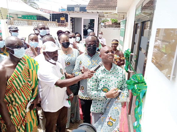 Mr Bright Wereko-Brobbey, (right), Deputy Minister, Labour and Employment Relations, unveiling a plaque to inaugurate the Tema NPRA office. With him is Mr Hayford Attah Krufi (2nd from right), CEO of NPRA and other officials. Picture: BENJAMIN XORNAM GLOVER