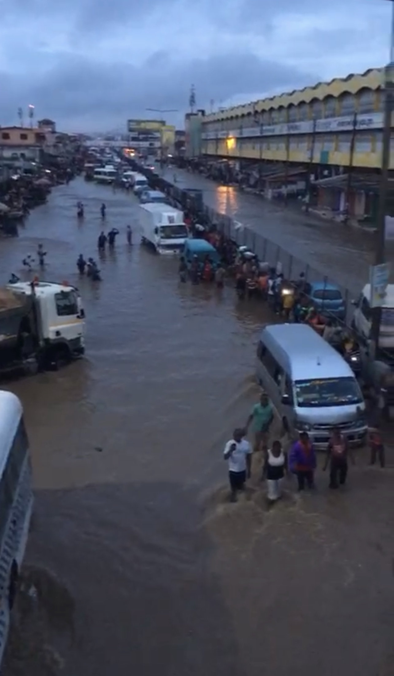 Kaneshie in Accra flooded after Friday dawn downpour 