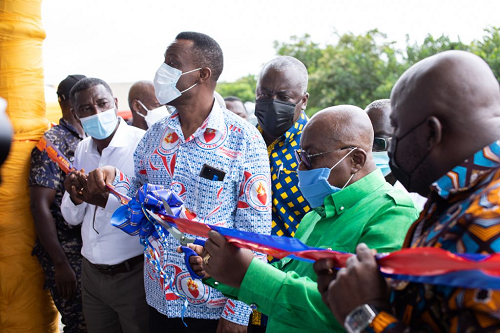 President Akufo-Addo unveiling a plaque to commission the Narubiz Rubber Factory at Wassa Dompim, in the Wassa East District in the Western Region 