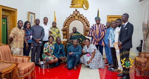 Otumfuo praises Professor Twumasi