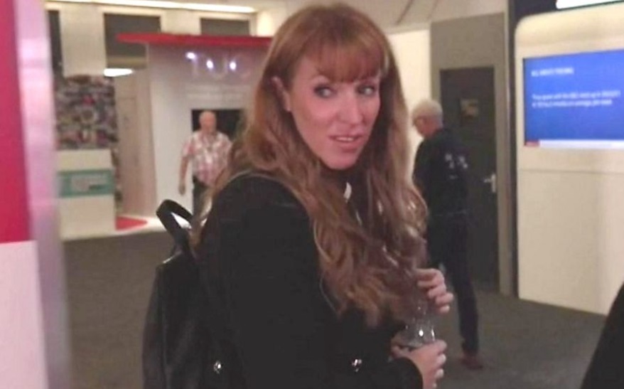 Angela Rayner: "I will apologise when Boris apologises for saying the comments he has made."