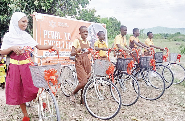 The beneficiaries with their new bicycles