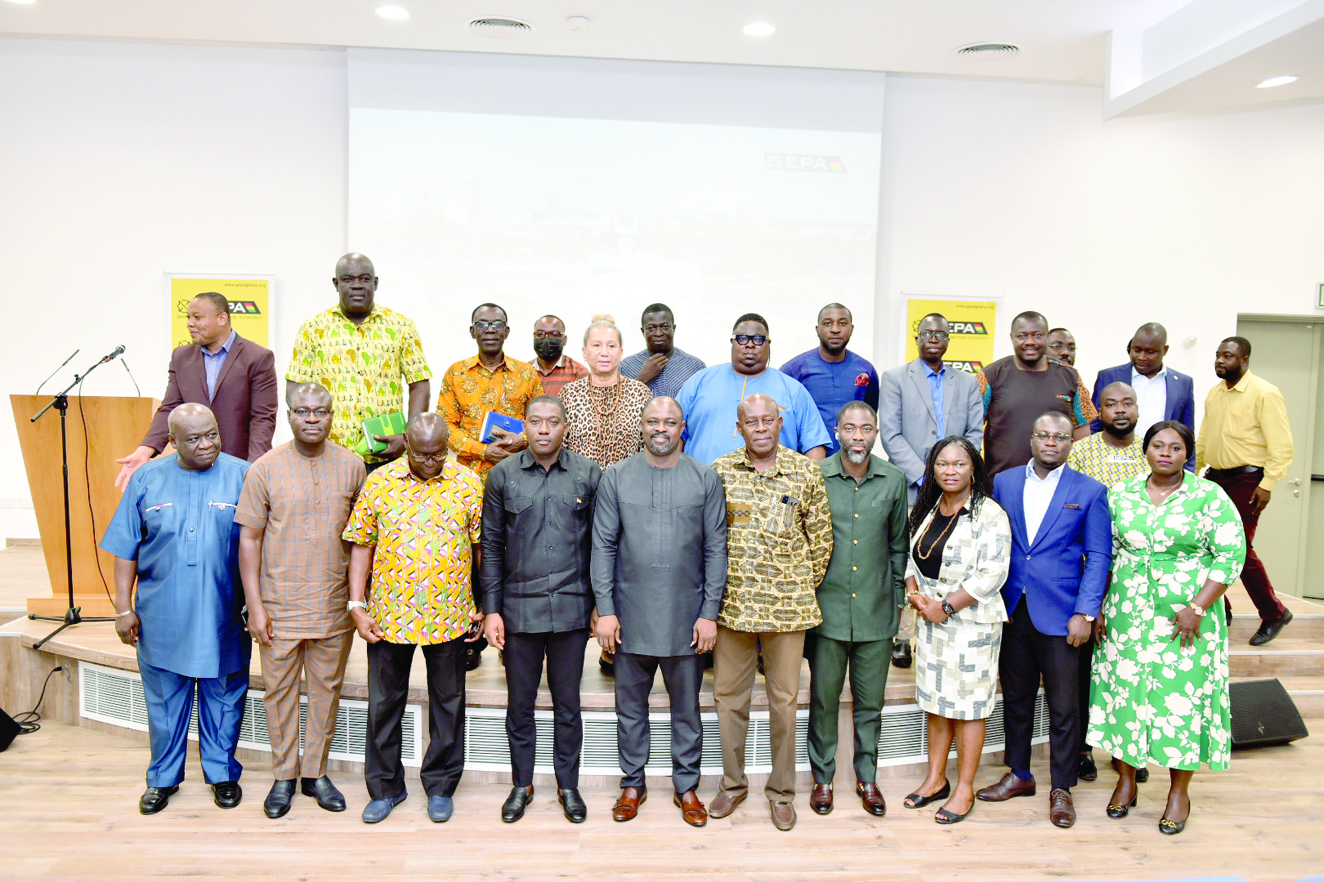 Herbert Krapah, (4th left), Deputy Minister of Trade and Industry, Albert Kassim Diwura (5th left), Deputy CEO for Human Resource and Administration at GEPA, and other members of the NEDS Steering Commitee during the inauguration.