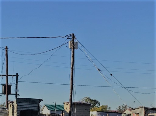 Kongo: Electric wire used as drying line electrocutes couple