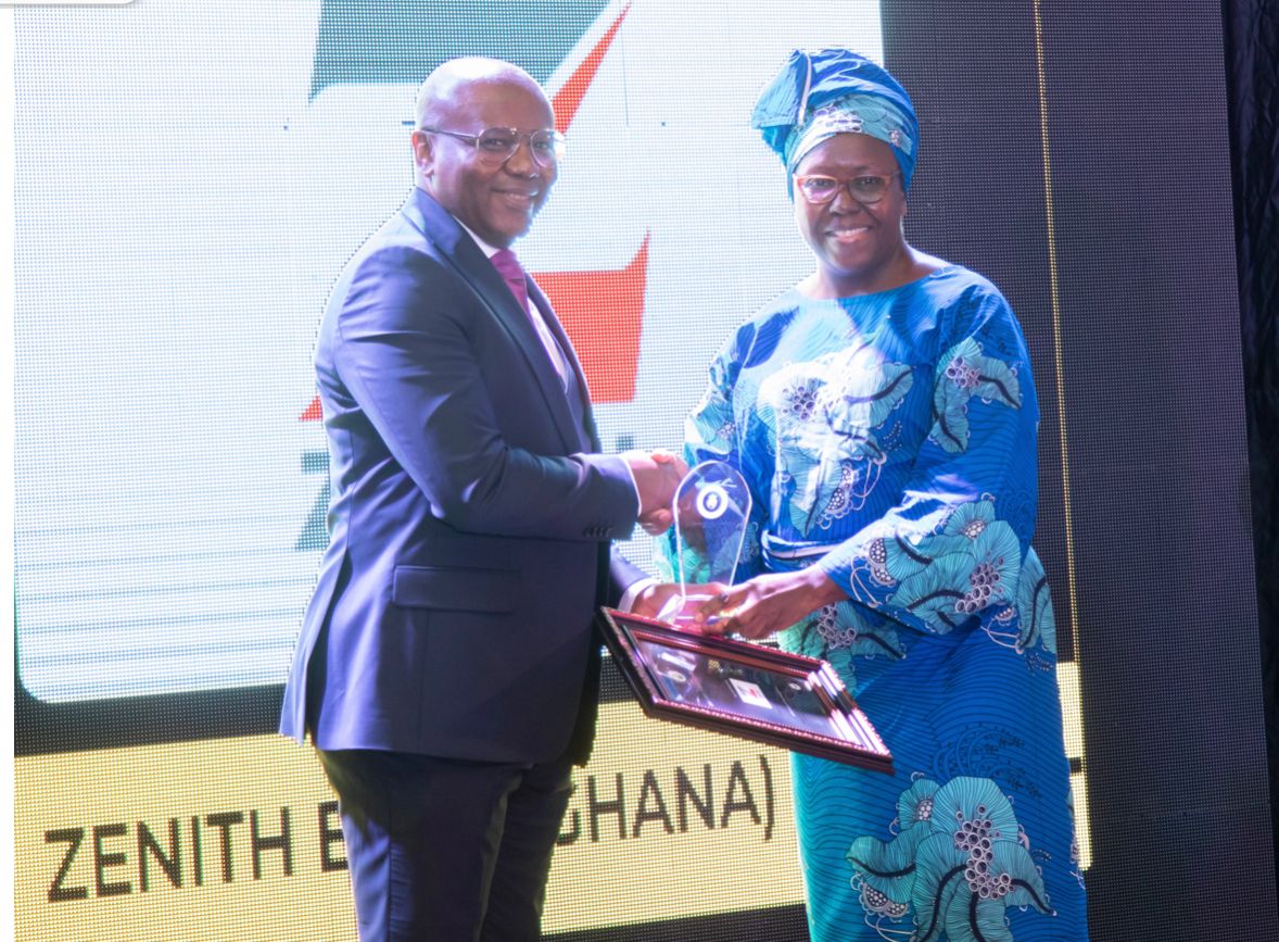 Mr. Henry Onwuzurigbo receiving the Premium Quality West African Banking Brand of the Year 2021 Award