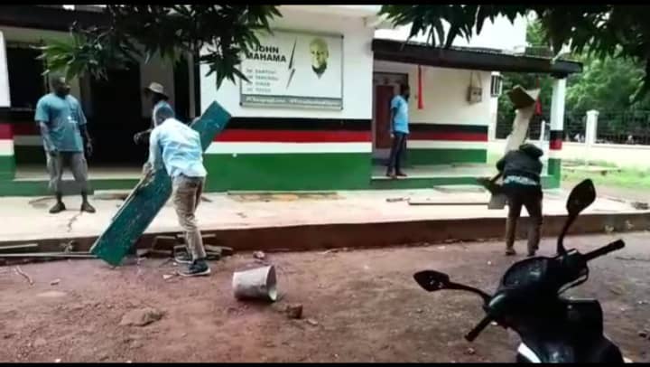 Tamale: Aggrieved NDC members vandalise party office over choice of acting Regional Chairman