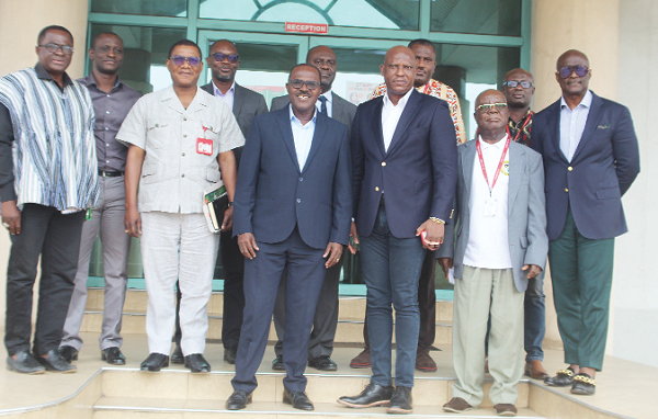  Ato Afful (3rd from right), MD, GCGL, with Dr Kwaku Ofosu-Asare (3rd from left), Executive Chairman of the LOC for the 13th African Games, Accra 2023; Kobby Asmah (2nd from left), Editor, Graphic; Ben Nunoo-Mensah (left), a member of the LOC, and some management staff of the GCGL and the LOC after the meeting
