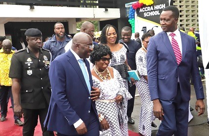 Vice-President Dr Mahamudu Bawumia (2nd from left) with Dr Yaw Osei Adutwum (right), Minister of Education, and Judith Theresa Buckle (3rd from left), a grandchild of the founder of Accra High School, after the unveiling ceremony in Accra. Picture: SAMUEL TEI ADANO