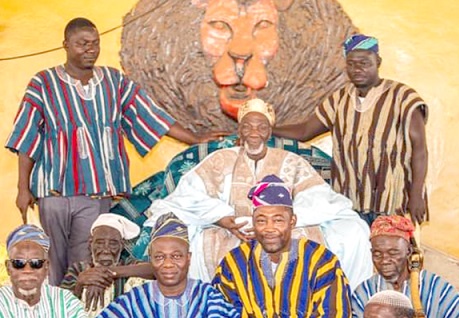 Officials of NHIA with Ya-Na at the Gbewaa Palace
