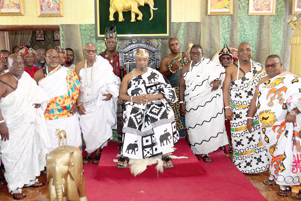 Nii TackieTeiko Tsuru II (seated), the Ga Mantse, with Nii Ayi- Bonte II (right), Gbese Mantse; Nii Adote Otintor II (2nd from right), Sempe Mantse; Nii Ayikai III (3rd from right), Akanmadjen Mantse; Nii Dodoo Nsaki II (2nd from left), Otublohum Mantse, and Nii Ahele Nunoo III (left), Abola Mantse, after the ceremony