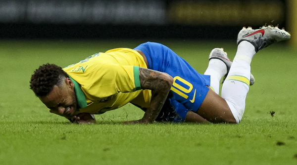 VIDEO: Neymar suffers injury scare ahead of Brazil v Ghana match