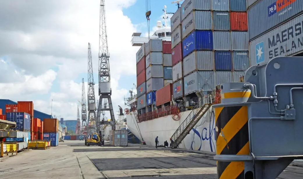 Ghana records a 15 to 17 percent drop in cargo volumes in first nine months of 2022