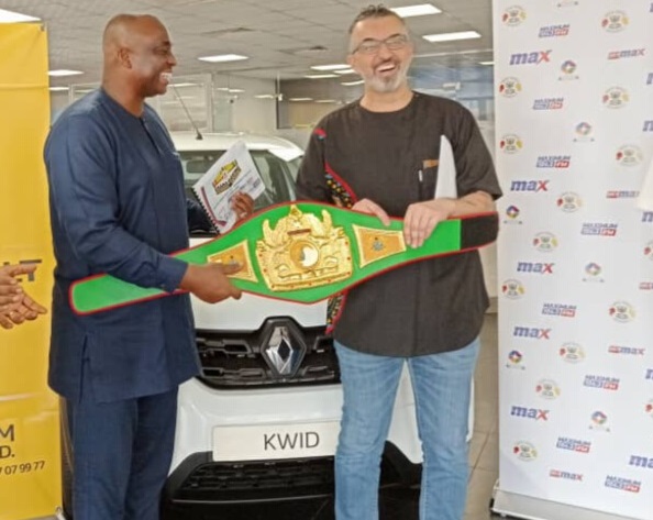 CEO of Renault Ghana, Mr Jihad Hijazi and President of Ghana Boxing Authority, Mr Abraham Kotei Neequaye