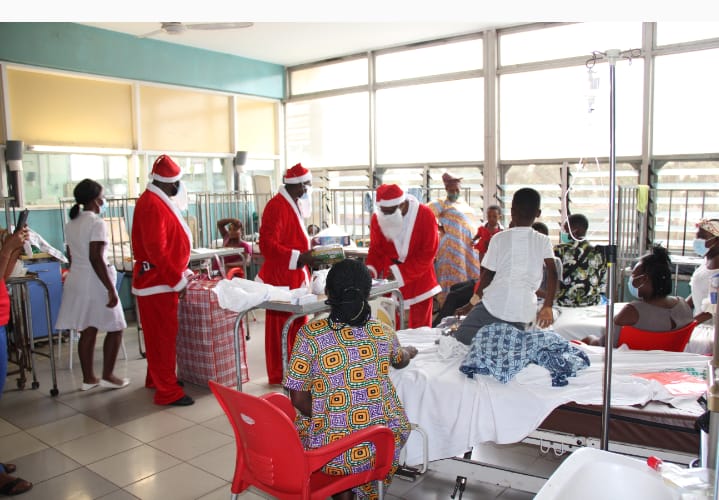 eTranzact donates to Korle-Bu Hospital Paediatric unit