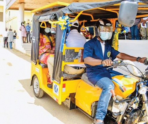 Mrs Justina Marigold Assan, the Central Region Minister, and Prof. Owusu Sekyere, the Vice-Chancellor of the Cape Coast Technical Institute, took a ride on the solar pragya