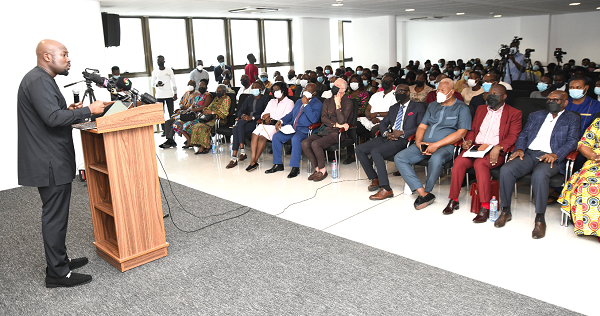 Mr Senyo Hosi (left), Finance and Economic and Policy Analyst, delivering his lecture. Picture: EBOW HANSON