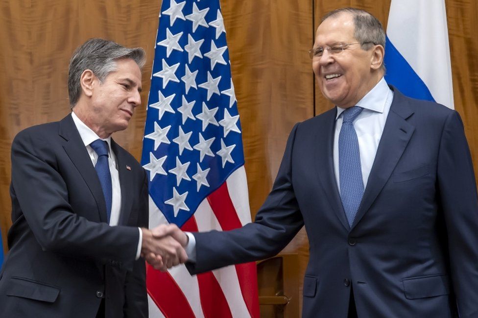 US Secretary of State Antony Blinken and Russian Foreign Minister Sergei Lavrov shook hands as talks proceeded at a hotel in Geneva